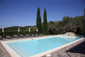  Tenuta Montemassi Podere Montauzzo  Монтемасси